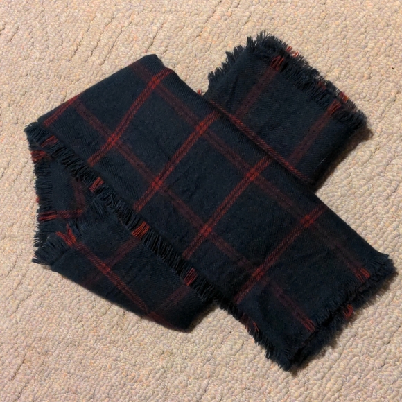 Soft blanket scarf - Picture 1 of 4